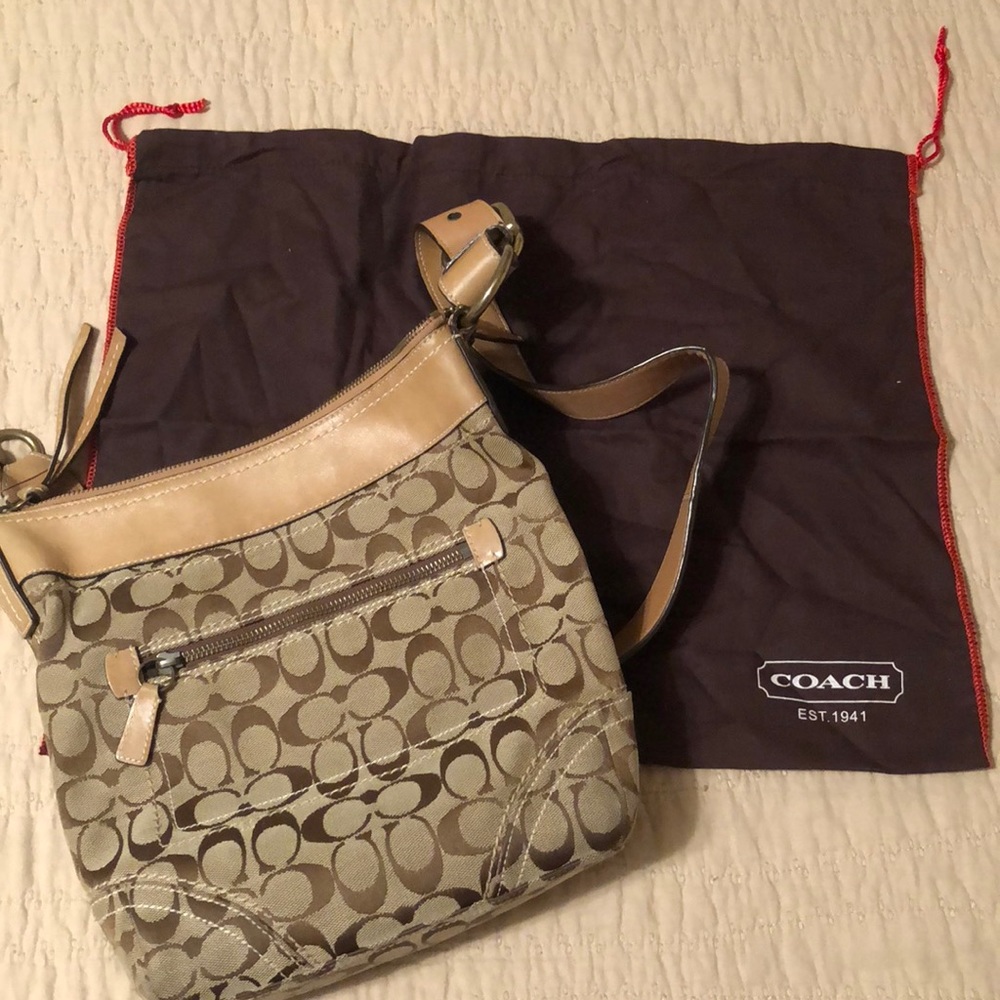 Coach hand bag - Picture 4 of 6